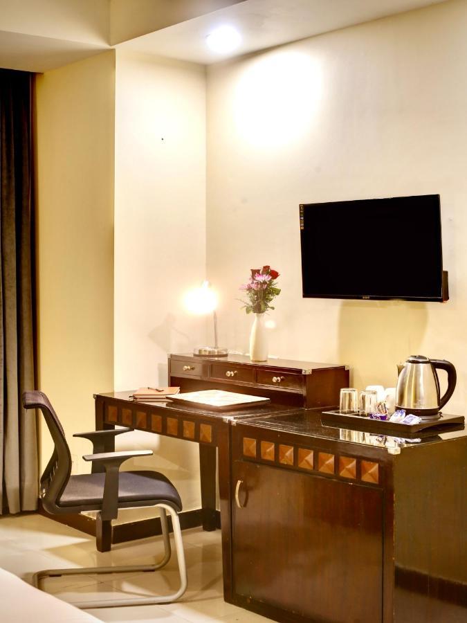 Lime Stays B&B Gk-2 At Greater Kailash Metro South Delhi Nearby Saket Select City New Delhi Ngoại thất bức ảnh